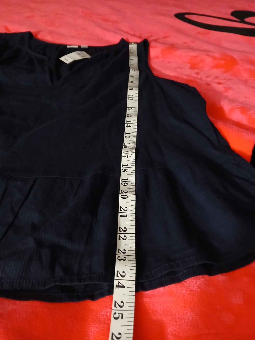NWT GAP Navy Sleeveless V-Notch Pleated Peplum Lightweight Spring Summer Tank - Picture 14 of 15